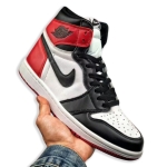 Air Jordan 1 Retro High OG Black Toe